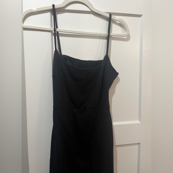 Formal Lovers and Friends Dress - Picture 4 of 5